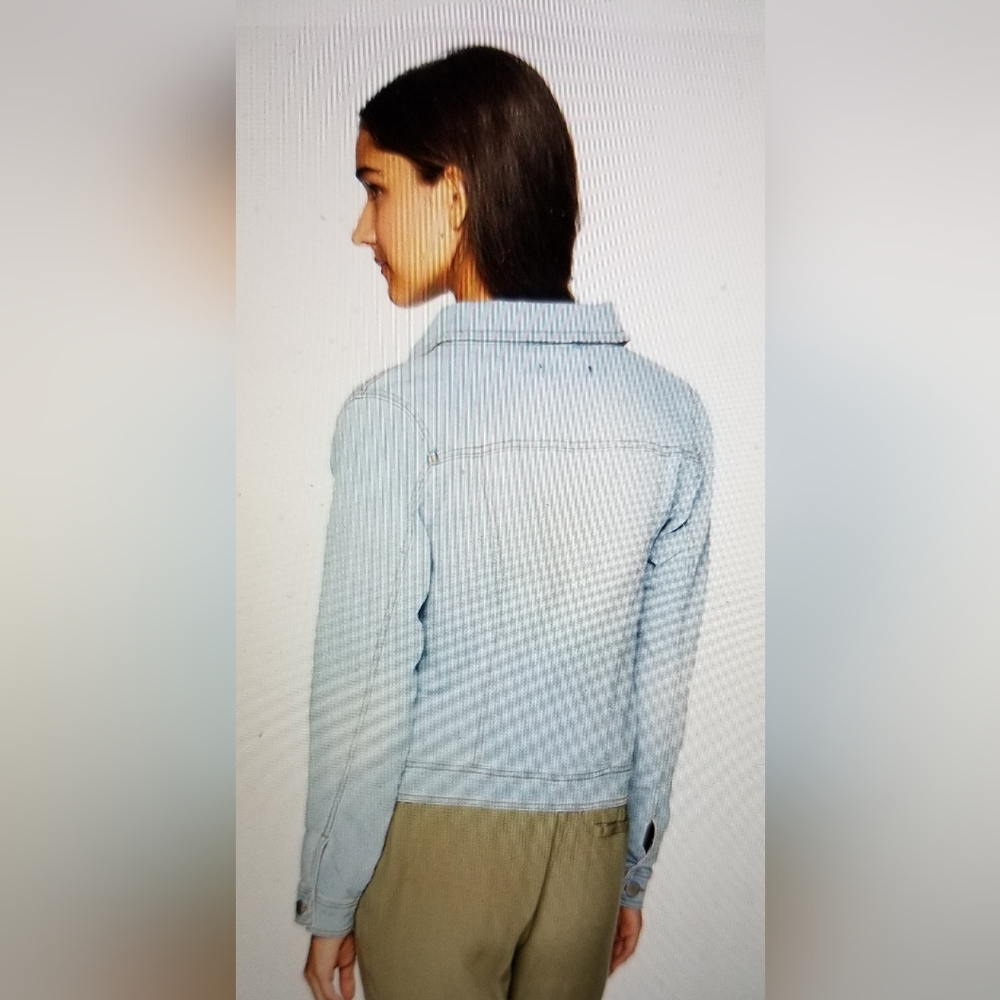 LIKE NEW DOLLHOUSE WOMENS DISTRESSED JEAN JACKET TEHYA LIGHT BLUE JEAN J… - Picture 5 of 16
